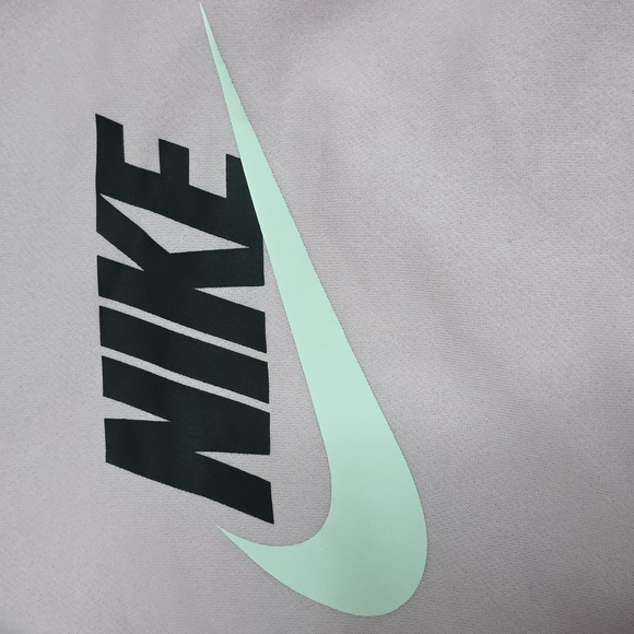 NWT Nike Kids Pink Hoodie - Size 6 (5/6yrs) - Picture 2 of 5